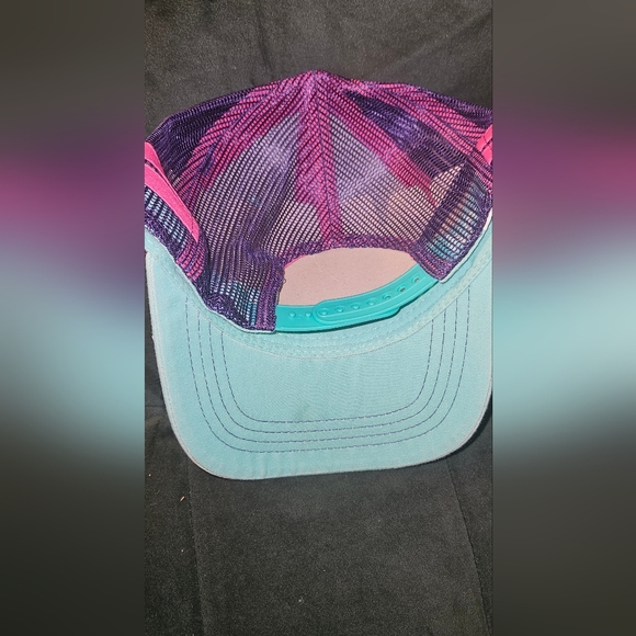 Ariat Ladies Snap Back Offset Logo Cap - Turquoise - Picture 2 of 3